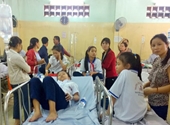 Sáng 13-10 33 học sinh nhập viện vì nghi ngộ độc thực phẩm
