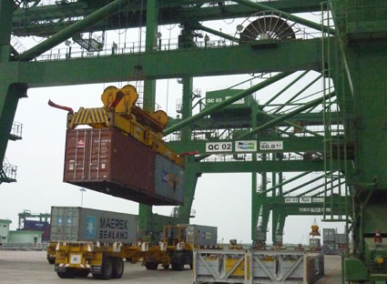 Sẽ bổ sung dịch vụ bốc dỡ container vào danh mục hàng hóa, dịch vụ bình ổn giá