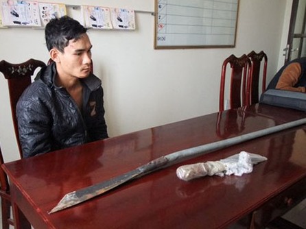 Dùng mã tấu chém chết người để trả thù