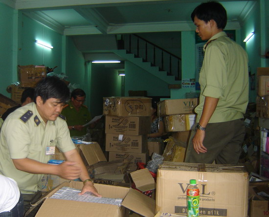 Hàng mỹ phẩm không chứng từ