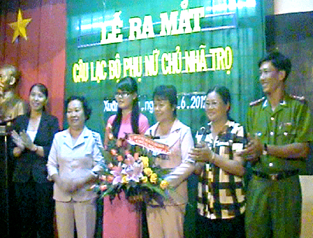 Câu lạc bộ Phụ nữ chủ nhà trọ phòng, chống tội phạm