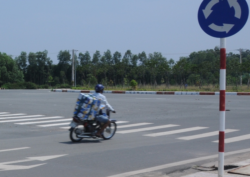 Buôn lậu như  đi chợ