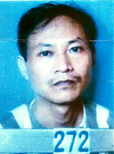 Bắt kẻ chuyên lừa bán sừng tê giác giả