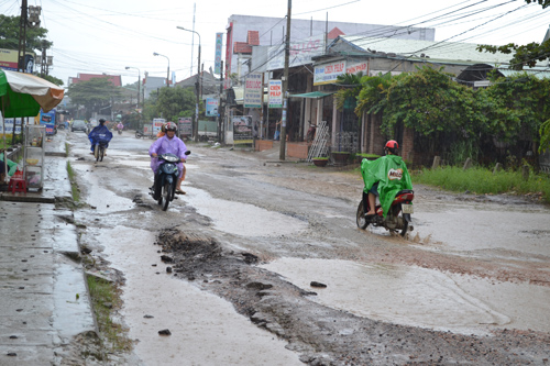Lầy lội tỉnh lộ ĐT609