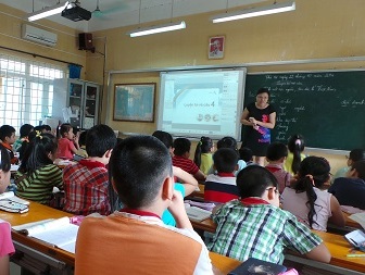 Đánh giá bằng nhận xét và bài học từ mô hình trường học mới