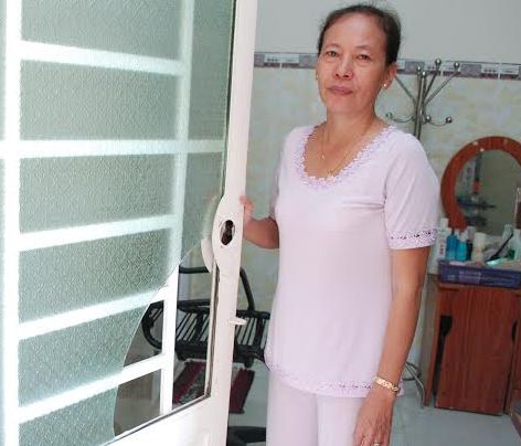 Bị kẹt khoá cửa, gọi 113 ứng cứu