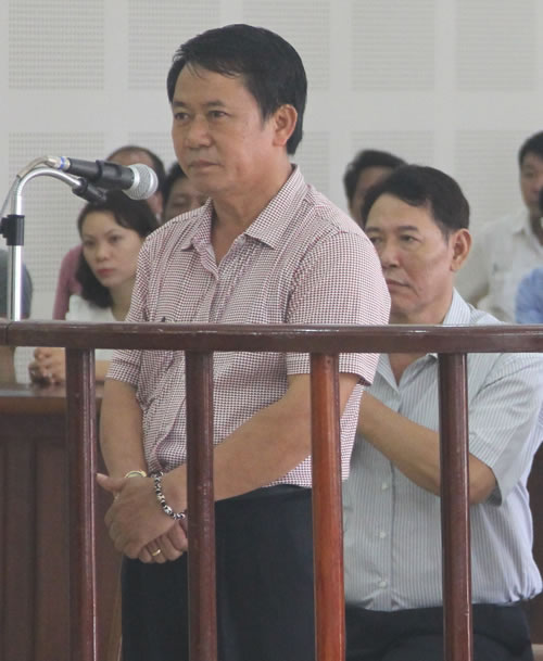 Ngày đầu xét xử vụ án Buôn lậu gây chấn động dư luận Các bị cáo phản cung