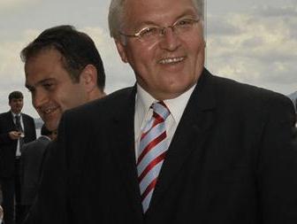 Tờ Bild Máy bay chở Ngoại trưởng Đức mất tích vài giờ ở Indonesia