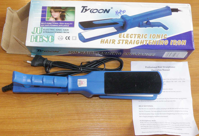 Thu hồi máy ép tóc Trung Quốc có nguy cơ điện giật