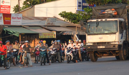Đồng loạt tổ chức tưởng niệm nạn nhân tử vong vì TNGT vào ngày 16-11