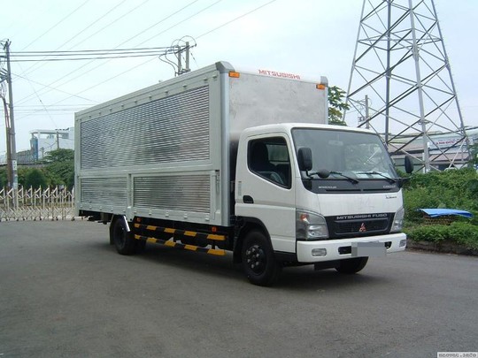 Lừa tài xế ngủ qua đêm lấy xe tải