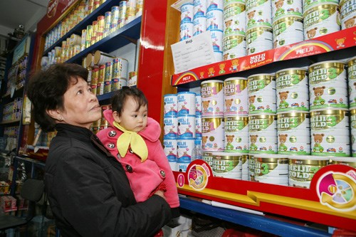 Kê khai giá sữa bán buôn và bán lẻ