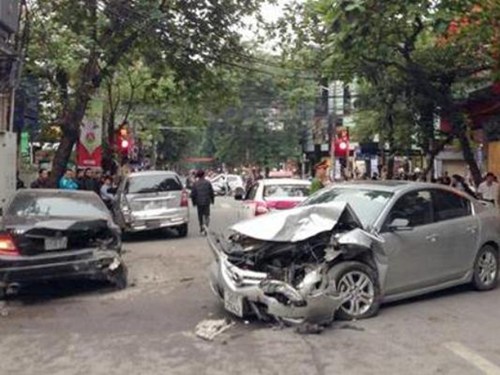 Một nạn nhân vụ xe điên trên phố Bà Triệu đã tử vong