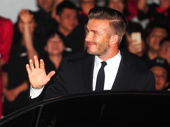 Rời Hà Nội, Becks đến TP HCM trưa nay