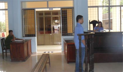 Cố ý gây thương tích, bị phạt 42 tháng tù