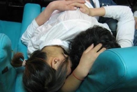 Thiếu nữ 18 tuổi không biết em bé sinh ra từ đâu