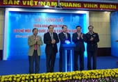 Phó Thủ tướng Vũ Văn Ninh nhấn nút Cơ chế một cửa quốc gia