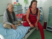 Con rể vô nhân tính đánh mẹ vợ 84 tuổi nhập viện