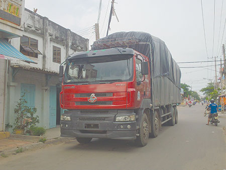 Xử lý xe né trạm cân Không triệt được cò , tiền xử phạt không đủ sửa đường xuống cấp