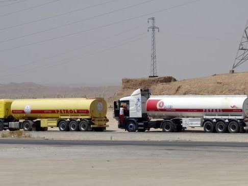 Liên hợp quốc xem xét bắt giữ tất cả các xe chở dầu của IS