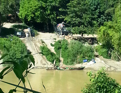 Đã cấm nhưng vẫn hoạt động