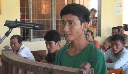 Cố ý gây thương tích, bị phạt 3 năm tù