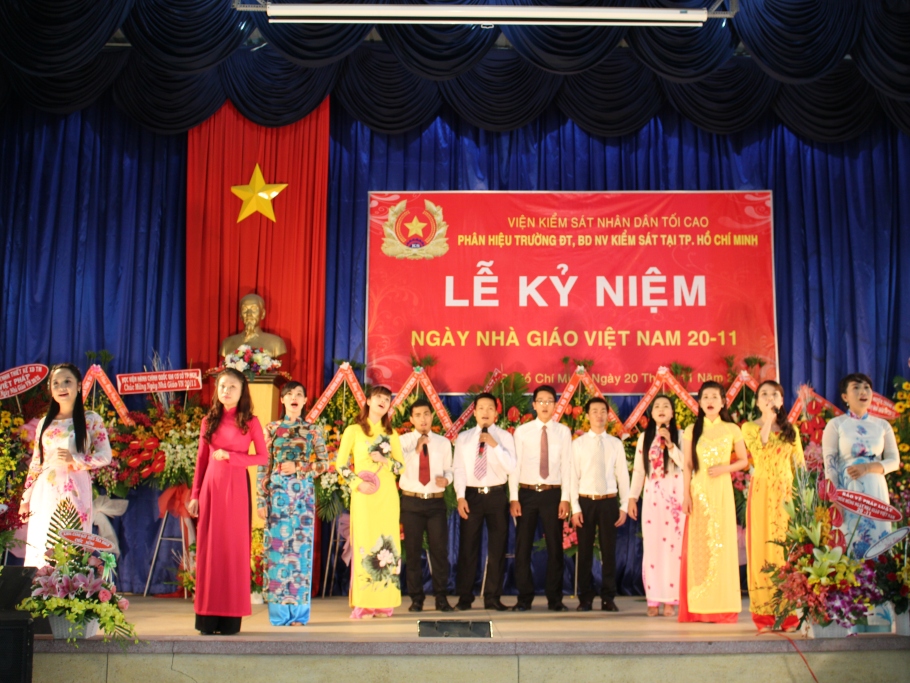 Đột phá, chuyển mình, vươn lên tầm cao mới