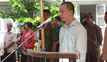 Xét xử vụ án giả danh Công an giao thông lừa đảo