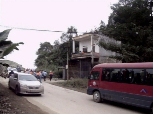 Số phận người dân bị phó mặc