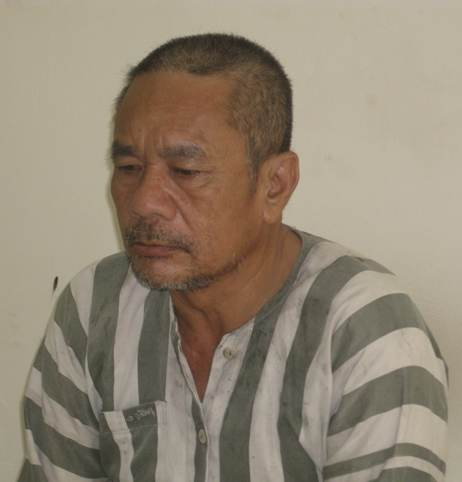 Làm giấy tờ giả