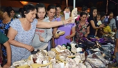 Phiên chợ hàng Việt về Cái Bè Thu hút hơn 6 000 lượt khách mua sắm