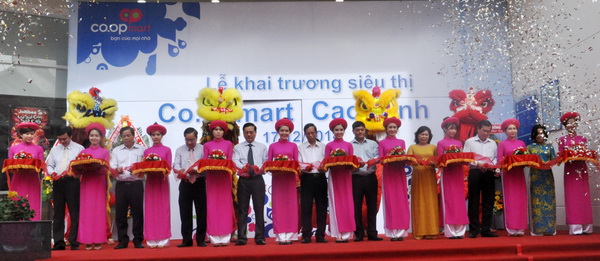 Saigon Co op khai trương Co opmart Cao Lãnh
