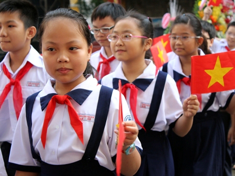 Bộ Giáo dục cấm hút thuốc lá trong trường học