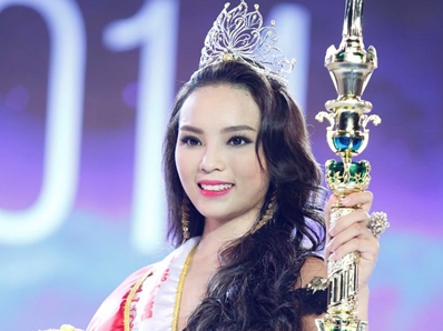 Hoa hậu Kỳ Duyên chia sẻ tâm tư trước bão dư luận