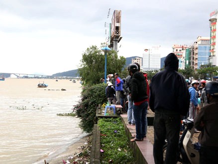 Thanh niên nhảy cầu Sông Hàn tự vẫn trước mặt người yêu