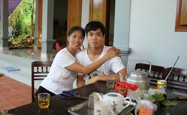 Công Phượng thu nhập được bao nhiêu trong năm 2014