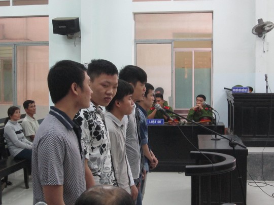 Đánh chết khách của quán nhậu, nhóm thanh niên được giảm án