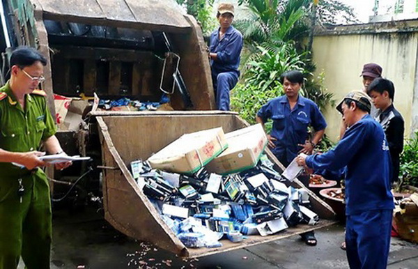 100 000 máy tính Casio giả bị thu giữ