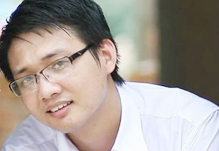 Nghi phạm giết vợ lên facebook thú tội và đi cầu siêu từ Bắc chí Nam