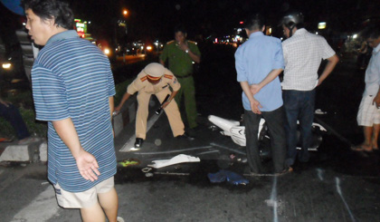 Mô tô đụng nhau, 1 người bị thương nặng