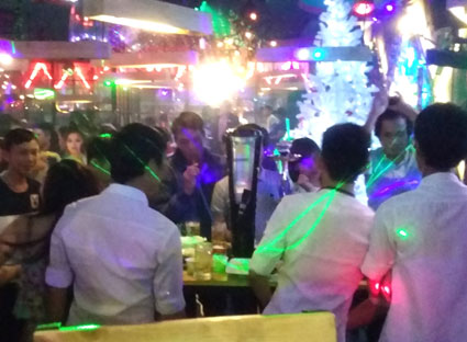 Quán bia Tiki Taca mở nhạc gây tiếng ồn