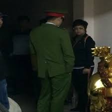 Không ai được phép đứng ngoài pháp luật