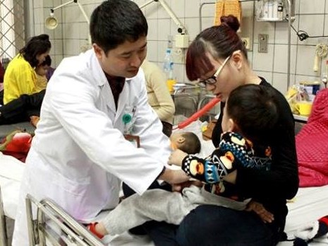 Rotavirus vào mùa cách điều trị tại nhà cho bé