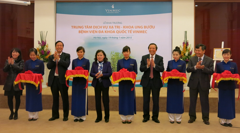 Trung tâm Dịch vụ Xạ trị - Khoa Ung bướu – Bệnh viện Đa khoa Quốc tế Vinmec đi vào hoạt động sẽ mở ra triển vọng điều trị ung thư tại Việt Nam với tỉ lệ thành công tương đương các quốc gia phát triển trong khu vực.