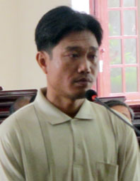 Lãnh 2 năm tù vì làm bằng giả