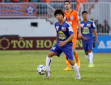 Giám sát Dương Văn Hiền  Công Phượng không ăn vạ