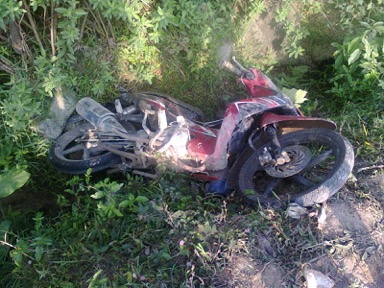 Phát hiện xác chết dưới mương nước