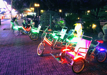 Dịch vụ xích lô trẻ em Nguy cơ mất an toàn