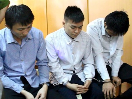 Gã đàn ông ghen tuông, đánh tình địch phải sống kiếp đời thực vật