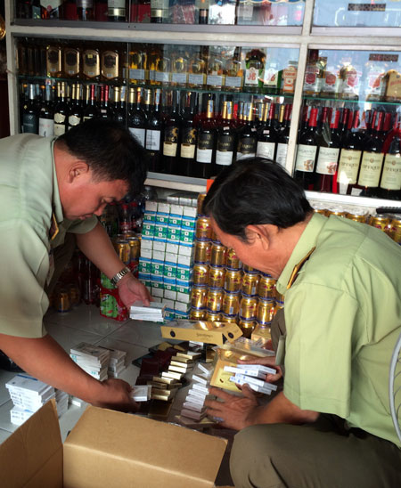 Ngành chức năng ra quân kiểm tra hàng hóa dịp tết Phát hiện nhiều mặt hàng nhập lậu